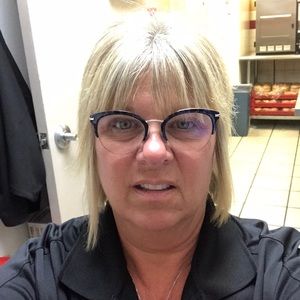 Meet your Posher, Jackie